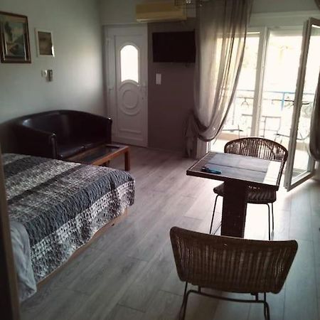 Minimal & Cozy Στουντιο Με Δωρεαν Χωρο Σταθμευσησ カヴァラ エクステリア 写真